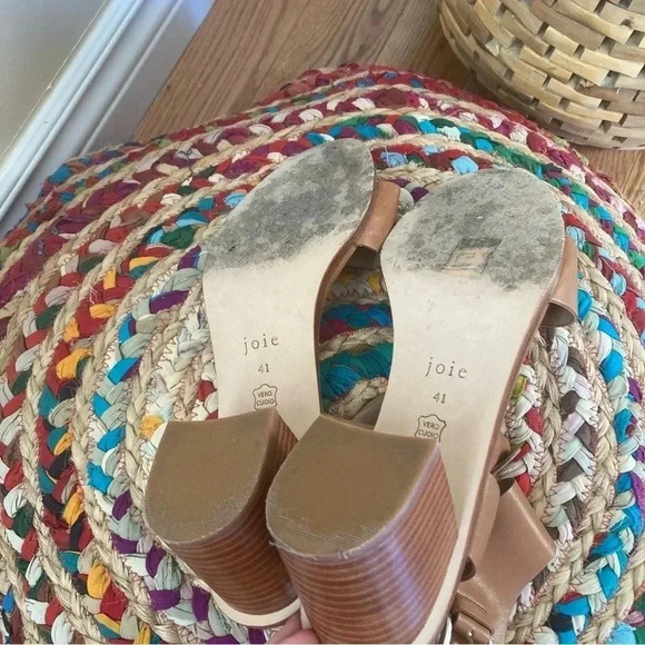 New  Joie tan block heels sandals - Picture 6 of 7